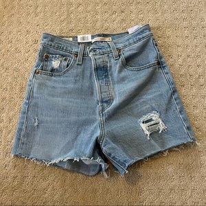 LEVIS RIBCAGE SHORTS